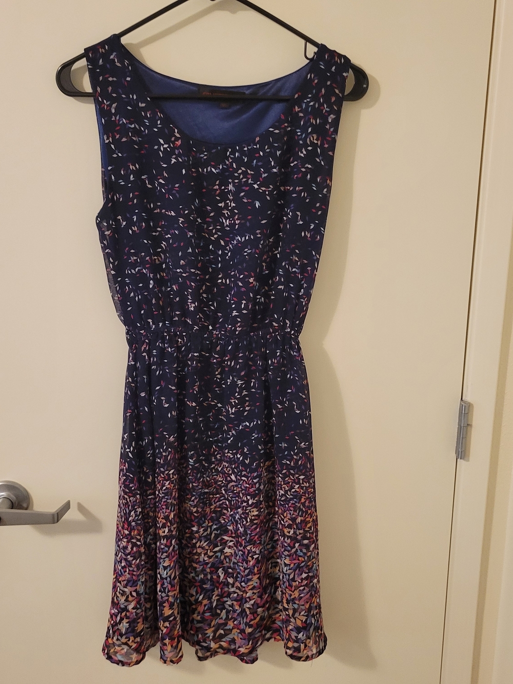 Navy Floral Sleeveless Elastic-Waist Midi Dress